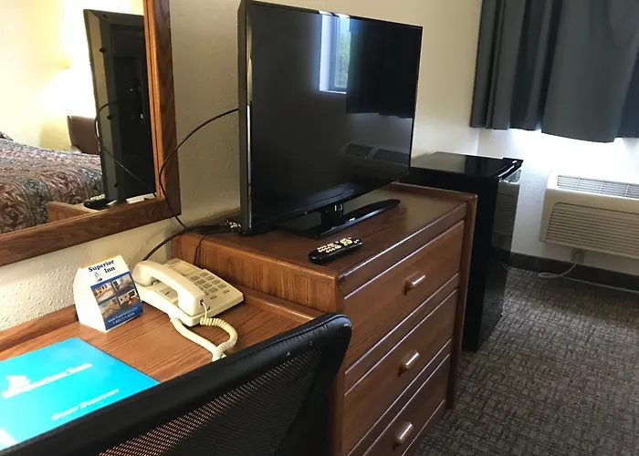 Superior Inn